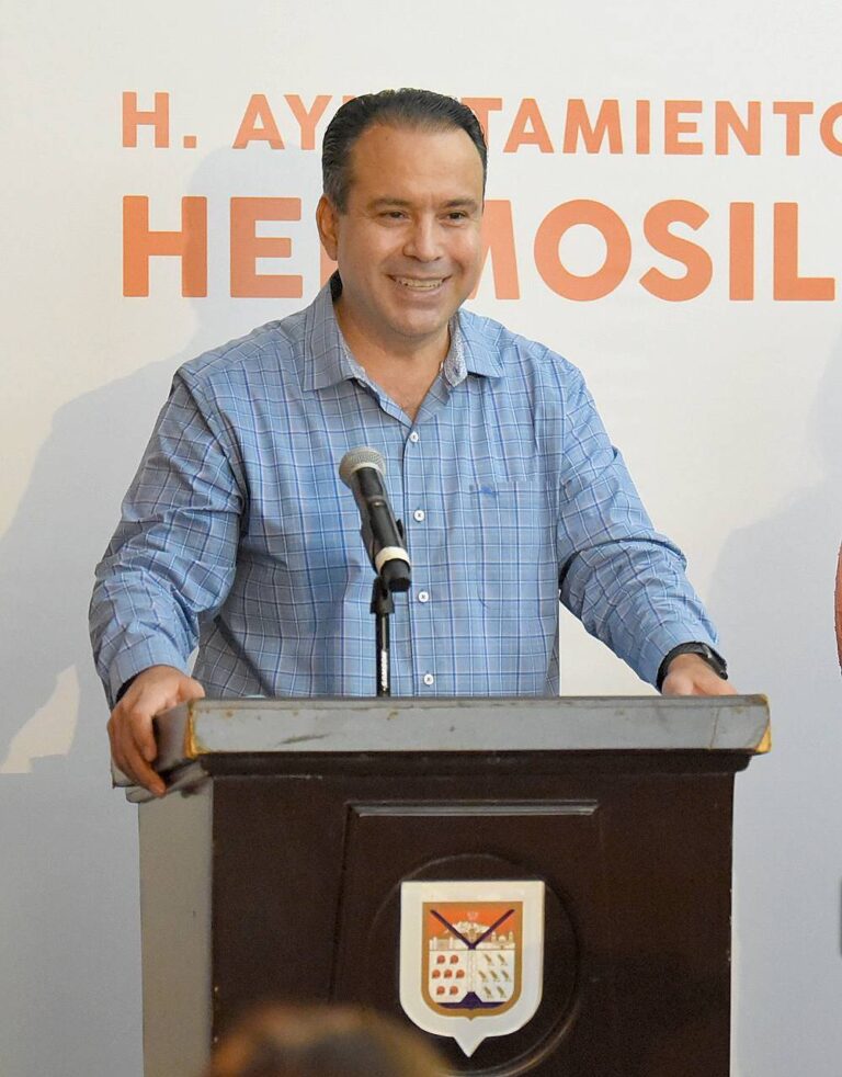 Toño Astiazarán defiende obras en Hermosillo con recursos propios
