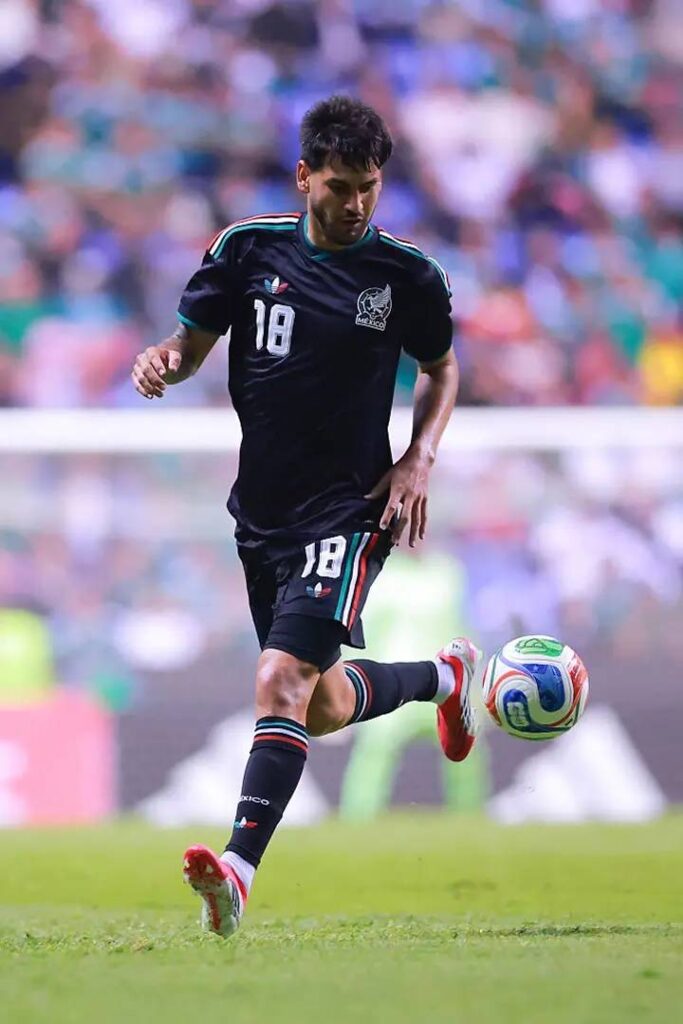 Javier Aguirre definirá último jugador para la lista mundialista, con posible inclusión de Alejandro “Jando” Gómez