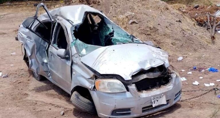 Volcadura en bulevar Camino del Seri en Hermosillo deja un conductor lesionado Volcadura en bulevar Camino del Seri en Hermosillo deja un conductor lesionado