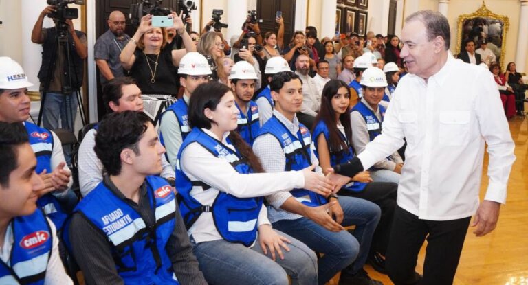 Sonora destaca entre los cinco estados con mayor crecimiento industrial en México Sonora destaca entre los cinco estados con mayor crecimiento industrial en México