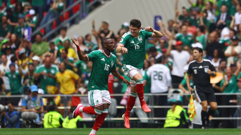 México inicia el Mundial 2026 con victoria 2-0 sobre Sudáfrica en el Estadio Azteca
