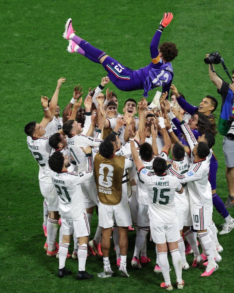 México cierra la fase de grupos con victoria perfecta