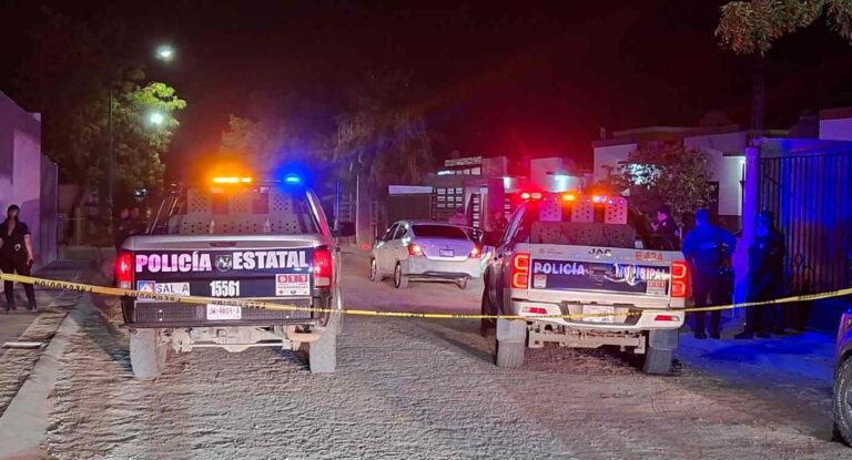 Hombre es asesinado a balazos dentro de su vehículo en el norte de Hermosillo