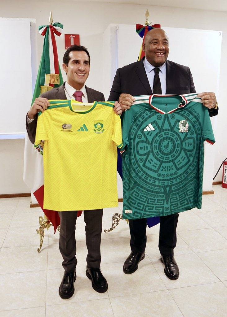 Rommel Pacheco recibe al ministro de Deportes de Sudáfrica antes del Mundial 2026 Rommel Pacheco recibe al ministro de Deportes de Sudáfrica antes del Mundial 2026