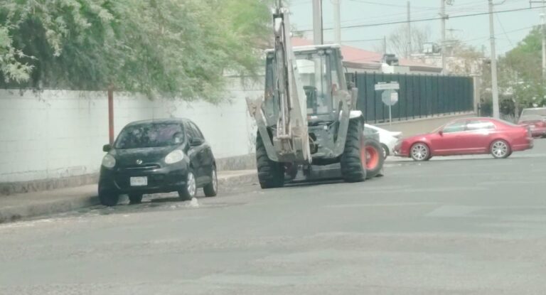 Inician reparación de fuga de aguas negras que afectaba a vecinos en el norte de Hermosillo