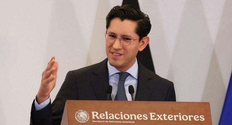 SRE no confirma retiro de visas a gobernadores por parte de Estados Unidos