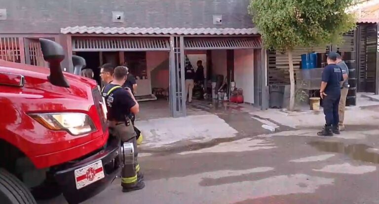 Bomberos atienden reporte de humo en vivienda del norte de Hermosillo