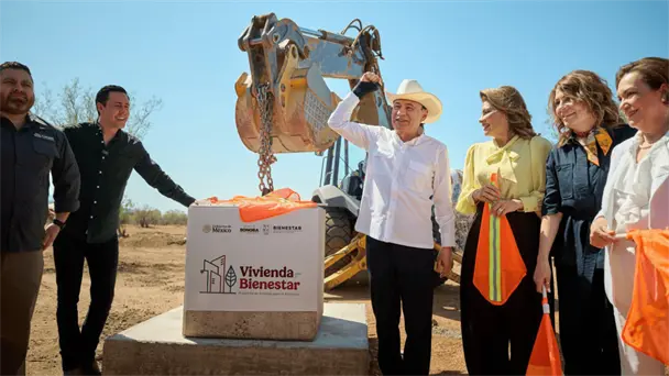 Arranca construcción de 2,400 viviendas en Hermosillo Arranca construcción de 2,400 viviendas en Hermosillo