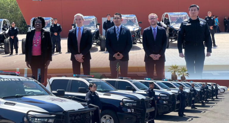Estados Unidos entrega 34 vehículos a unidad fronteriza en Sonora para fortalecer seguridad
