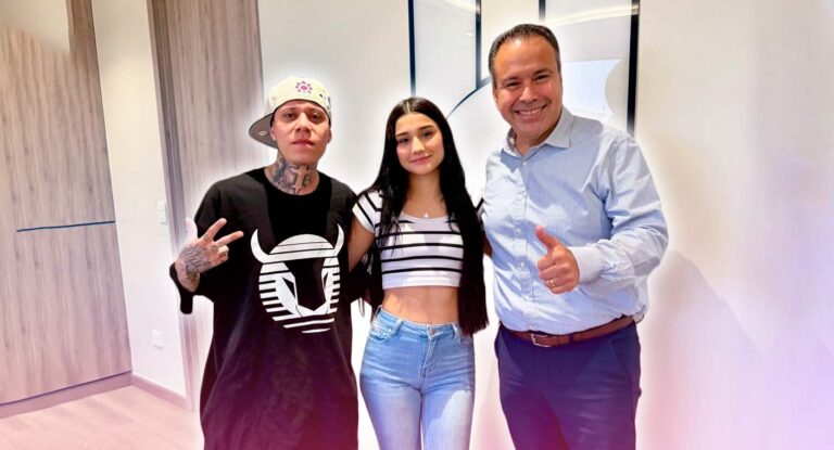 Toño Astiazarán se reúne con Camila Zamorano y Santa Fe Klan para apoyar a la boxeadora hermosillense Toño Astiazarán se reúne con Camila Zamorano y Santa Fe Klan para apoyar a la boxeadora hermosillense