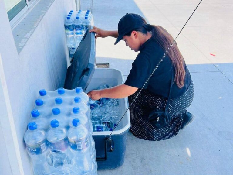 Ayuntamiento de Hermosillo instala puntos de hidratación para prevenir golpes de calor