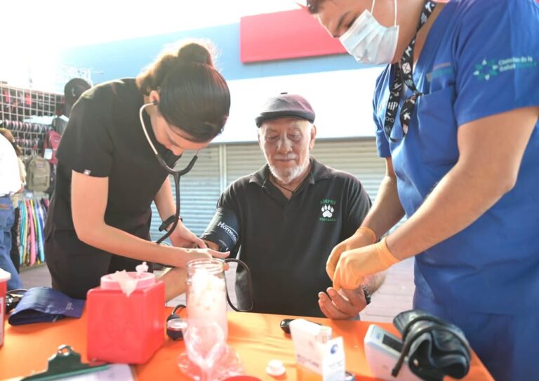 Jornada de Salud gratuita en la colonia Carmen Serdán de Hermosillo Jornada de Salud gratuita en la colonia Carmen Serdán de Hermosillo