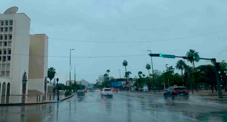 Tormentas regresan a Hermosillo con lluvias y posible actividad eléctrica esta noche Tormentas regresan a Hermosillo con lluvias y posible actividad eléctrica esta noche