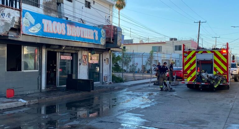 Incendio en taquería Brother’s de Hermosillo deja un trabajador lesionado Incendio en taquería Brother’s de Hermosillo deja un trabajador lesionado