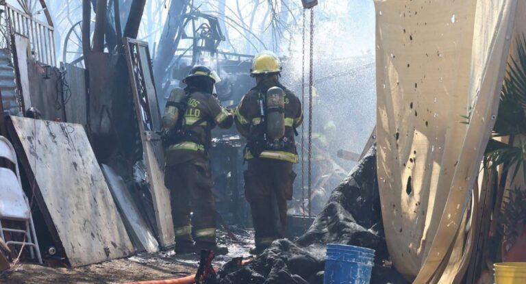 Incendio en taller mecánico al sur de Hermosillo causa daños materiales Incendio en taller mecánico al sur de Hermosillo causa daños materiales