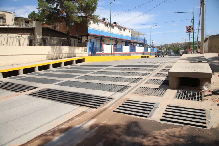 Avanzan trabajos en embovedado de avenida Tecnológico tras lluvias en Nogales Avanzan trabajos en embovedado de avenida Tecnológico tras lluvias en Nogales