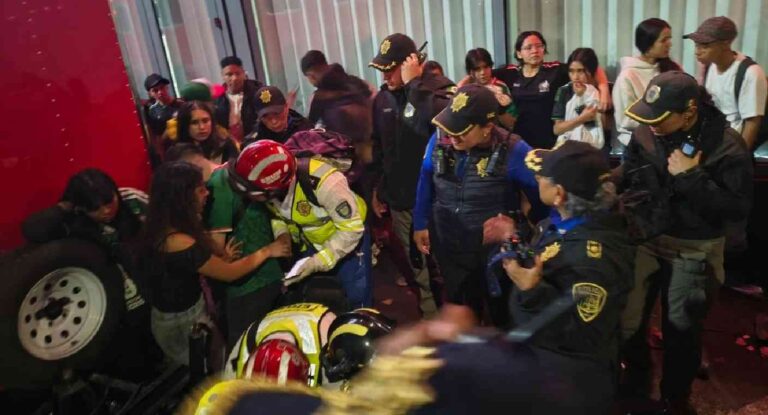 Cuatro muertos durante festejos por triunfo de México sobre Ecuador en CDMX Cuatro muertos durante festejos por triunfo de México sobre Ecuador en CDMX
