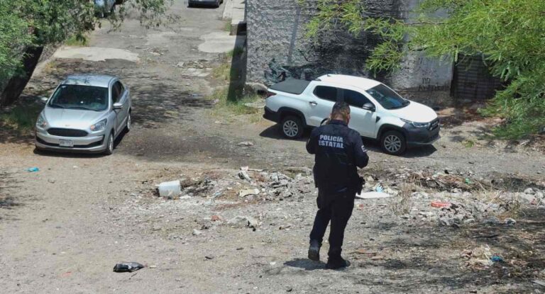 Roban 300 mil pesos a conductor que trasladaba nómina en Hermosillo Roban 300 mil pesos a conductor que trasladaba nómina en Hermosillo
