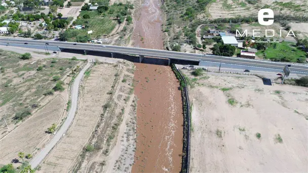 Cuerpos de emergencia activan operativo por creciente del río San Miguel en Hermosillo Cuerpos de emergencia activan operativo por creciente del río San Miguel en Hermosillo