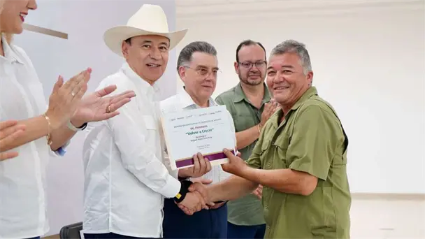 Gobierno federal apoya a 2 mil productores agrícolas en Sonora para aliviar sus deudas Gobierno federal apoya a 2 mil productores agrícolas en Sonora para aliviar sus deudas