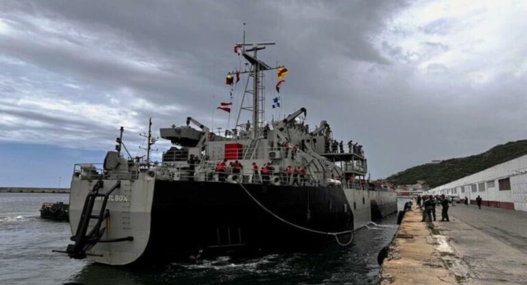 Armada de México entrega más de 388 toneladas de ayuda humanitaria a Venezuela