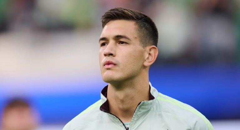 César Montes se pronuncia tras eliminación de México y envía mensaje a la afición César Montes se pronuncia tras eliminación de México y envía mensaje a la afición