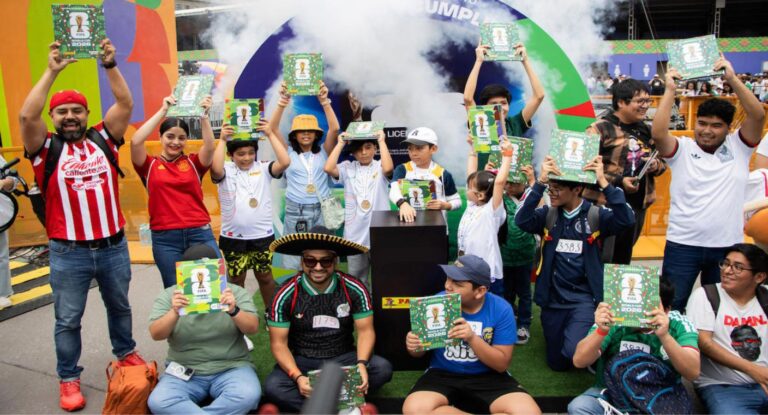 Intercambio masivo de estampas Panini en México busca Récord Guinness en Mundial 2026
