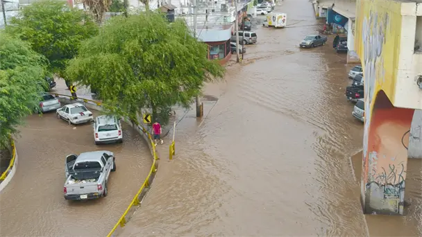 Lluvias en Nogales provocan inundaciones y un fallecido Lluvias en Nogales provocan inundaciones y un fallecido