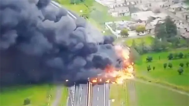 Explosión de pipa provoca cierre en la carretera México-Veracruz en Tlaxcala Explosión de pipa provoca cierre en la carretera México-Veracruz en Tlaxcala