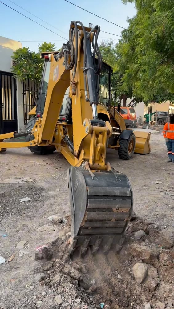 Inicia pavimentación de avenida Tecoripa en Hermosillo Inicia pavimentación de avenida Tecoripa en Hermosillo