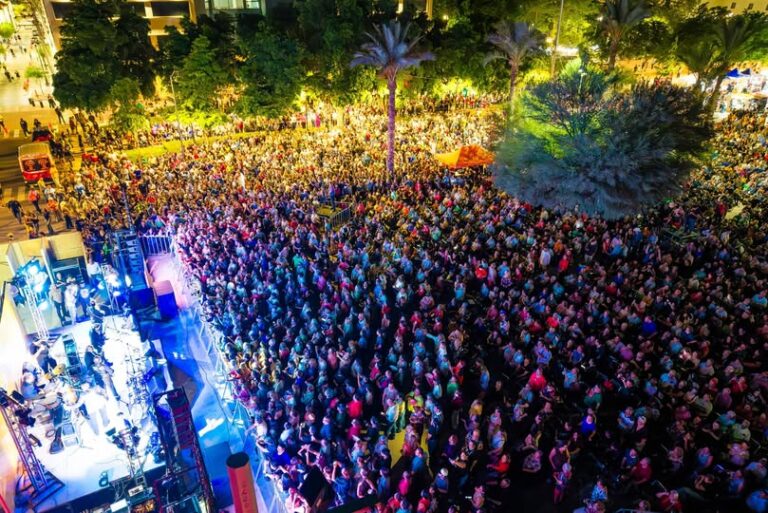Gobierno de Hermosillo celebra a personas adultas mayores con concierto de Los Apson Gobierno de Hermosillo celebra a personas adultas mayores con concierto de Los Apson