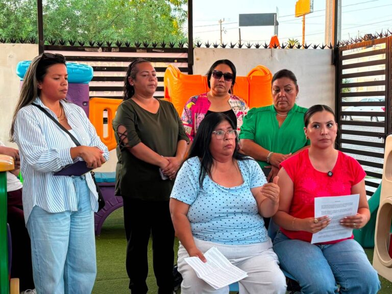 Maestras de COVAFAM exigen destitución de su presidenta y se deslindan de futuras protestas