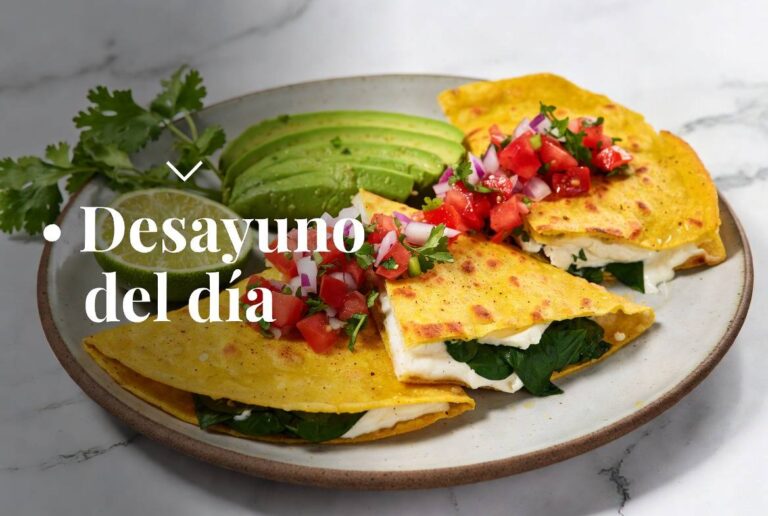 Quesadillas de espinaca y queso panela, opción nutritiva para el desayuno Quesadillas de espinaca y queso panela, opción nutritiva para el desayuno