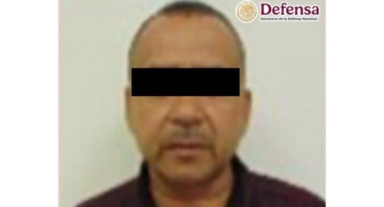 Detienen a líder del Cártel de Los Reyes en Michoacán tras operación militar Detienen a líder del Cártel de Los Reyes en Michoacán tras operación militar