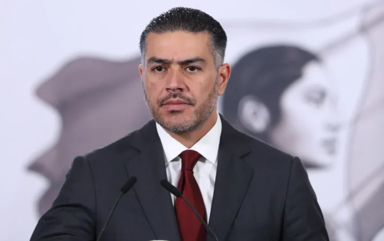 Omar García Harfuch rechaza vínculo con hermanos Farías en caso de huachicol fiscal