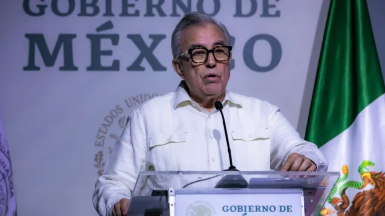 Rubén Rocha Moya retoma la gubernatura de Sinaloa tras 112 días de licencia