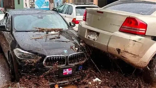 Seguro cubre daños por inundación si no se cruza vialidad deliberadamente Seguro cubre daños por inundación si no se cruza vialidad deliberadamente