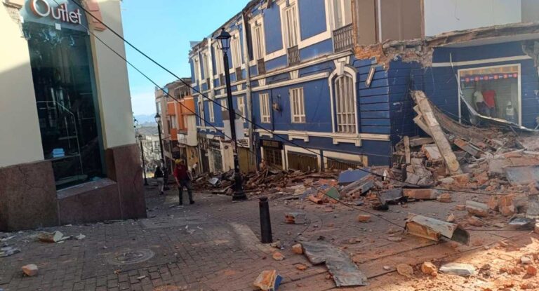 Sismo de 7.4 en Colombia deja 82 muertos y daños en varias regiones