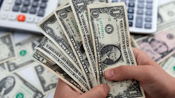 Peso mexicano se aprecia frente al dólar tras caída de empleo en EU Peso mexicano se aprecia frente al dólar tras caída de empleo en EU