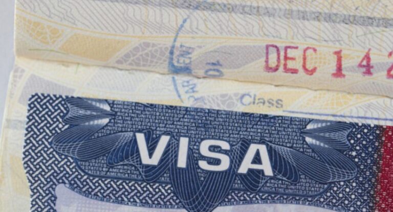 Estados Unidos revoca más de 175 mil visas a extranjeros por actividades delictivas Estados Unidos revoca más de 175 mil visas a extranjeros por actividades delictivas