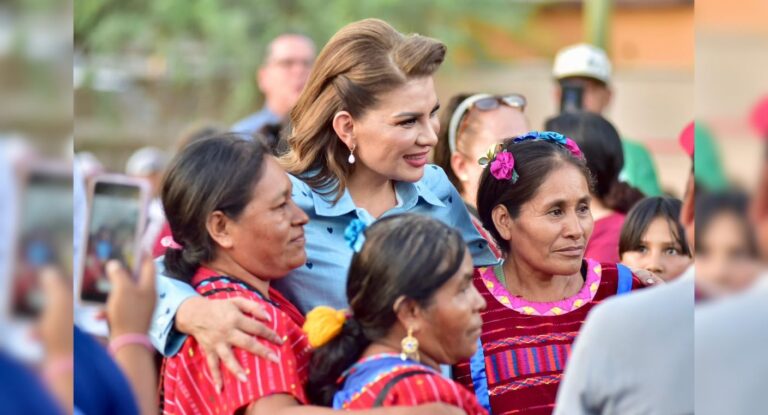 Lorenia Valles impulsa mejores condiciones para jornaleros agrícolas en Sonora Lorenia Valles impulsa mejores condiciones para jornaleros agrícolas en Sonora