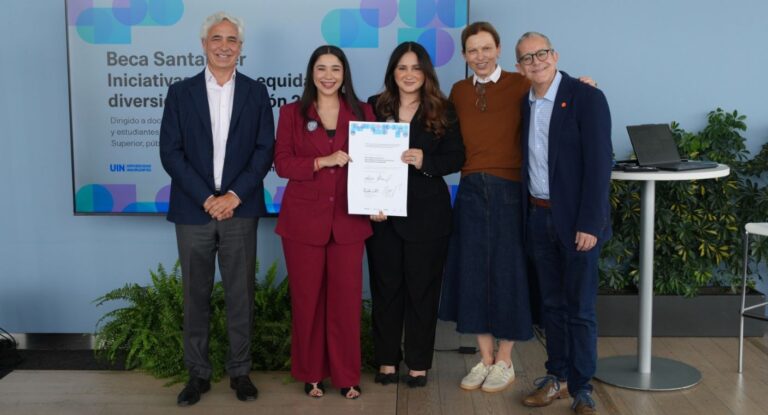 Capacitan a 60 normalistas de Navojoa en Braille y Lengua de Señas Mexicana Capacitan a 60 normalistas de Navojoa en Braille y Lengua de Señas Mexicana