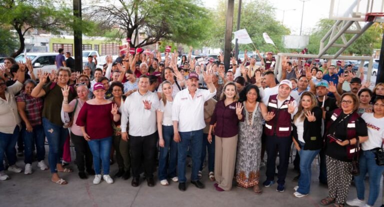 Javier Lamarque atiende reclamos vecinales en Las Minitas durante visita a Hermosillo Javier Lamarque atiende reclamos vecinales en Las Minitas durante visita a Hermosillo