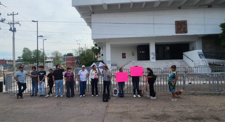 Protesta en Hermosillo contra la nueva Ley Matanza por protección animal