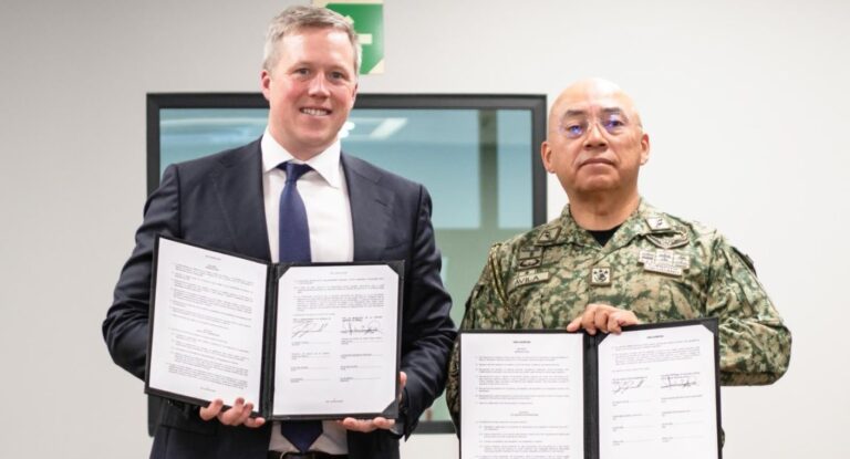 México y EU firman acuerdo para adquisición de drones y sistemas antidrones