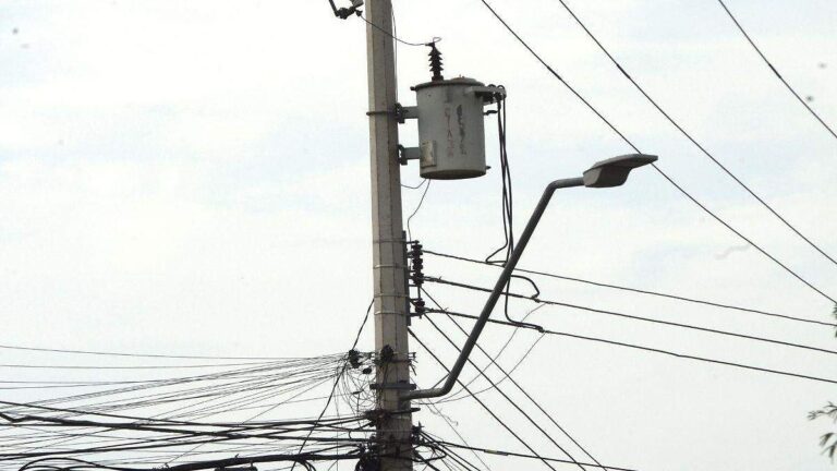 Lluvias agravan fallas eléctricas en Hermosillo y aumentan reportes ciudadanos Lluvias agravan fallas eléctricas en Hermosillo y aumentan reportes ciudadanos