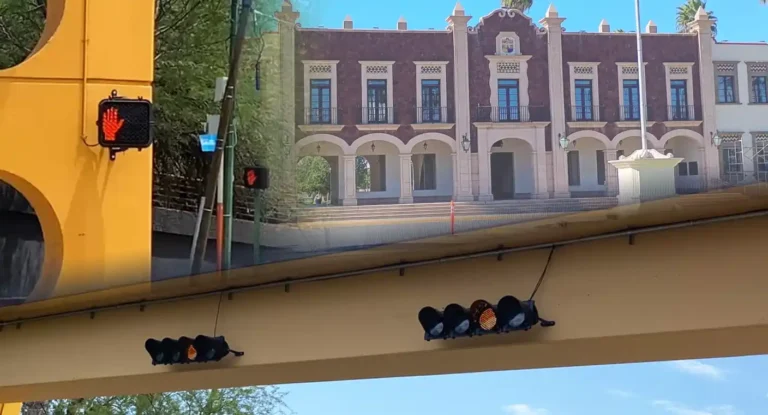 Nuevo semáforo peatonal y vehicular en puente junto a Unison en Hermosillo