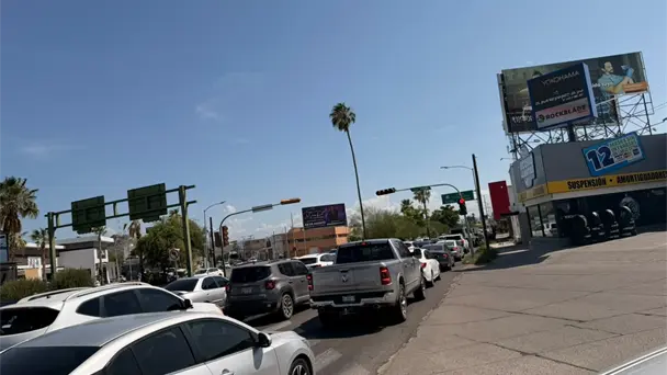 Familiares bloquean Luis Encinas y Rosales en Hermosillo por detención de Daniel Humberto Familiares bloquean Luis Encinas y Rosales en Hermosillo por detención de Daniel Humberto