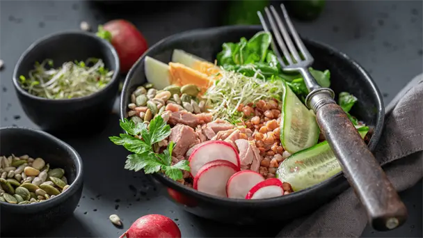 Alimentación y salud emocional: cómo influyen los hábitos en la energía y el ánimo Alimentación y salud emocional: cómo influyen los hábitos en la energía y el ánimo