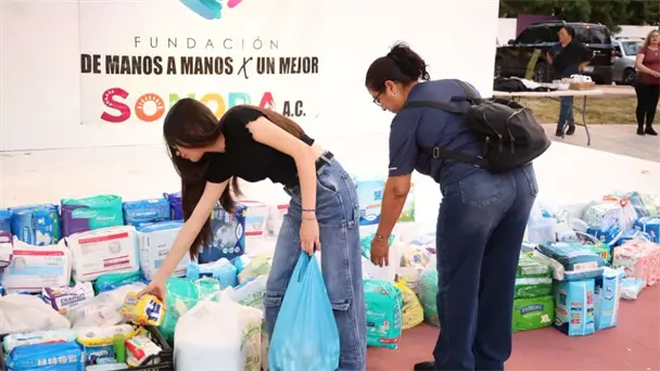 Tercera edición del Pañatón Zumbero reúne donativos en Hermosillo Tercera edición del Pañatón Zumbero reúne donativos en Hermosillo